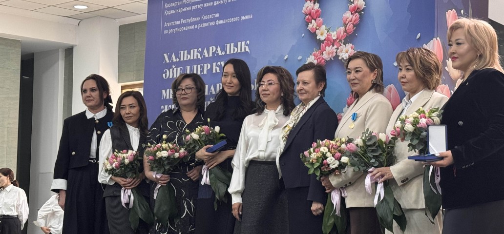 «Amanat» СК» АҚ басқарма төрағасының орынбасары Гүлмира Прманшаева «Ерен еңбегі үшін» медалімен марапатталды.